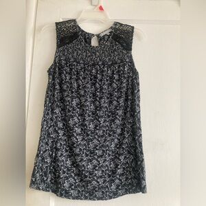 Daniel Rainn Black and White Patterned Top